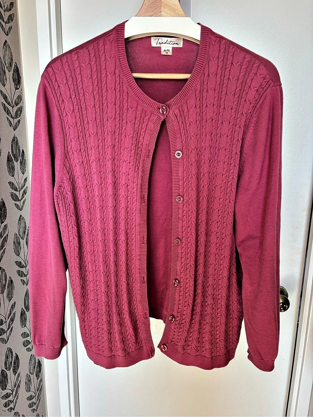 Pink Cotton Cable Knit Cardigan crew neck Size xl Pink